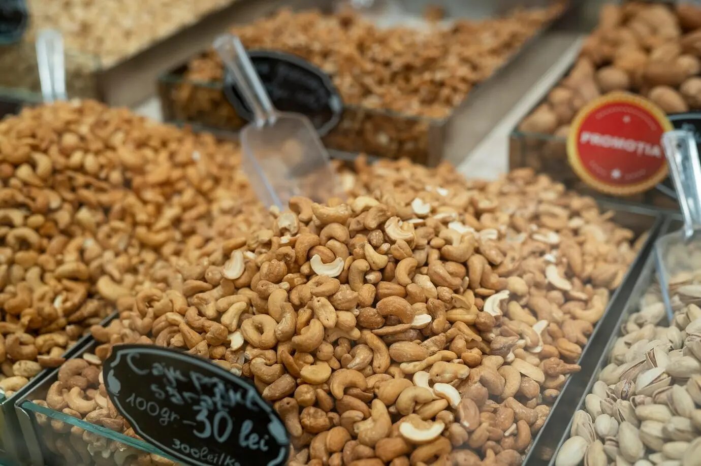 Zusammenstellung frischer, fair gehandelter Leckereien